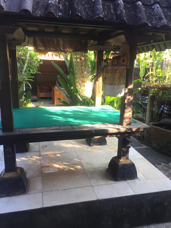 Pondok Ayu Homestay Убуд Екстериор снимка
