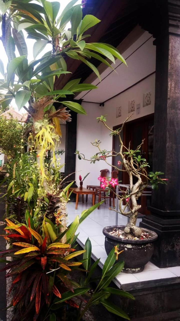 Pondok Ayu Homestay Убуд Екстериор снимка