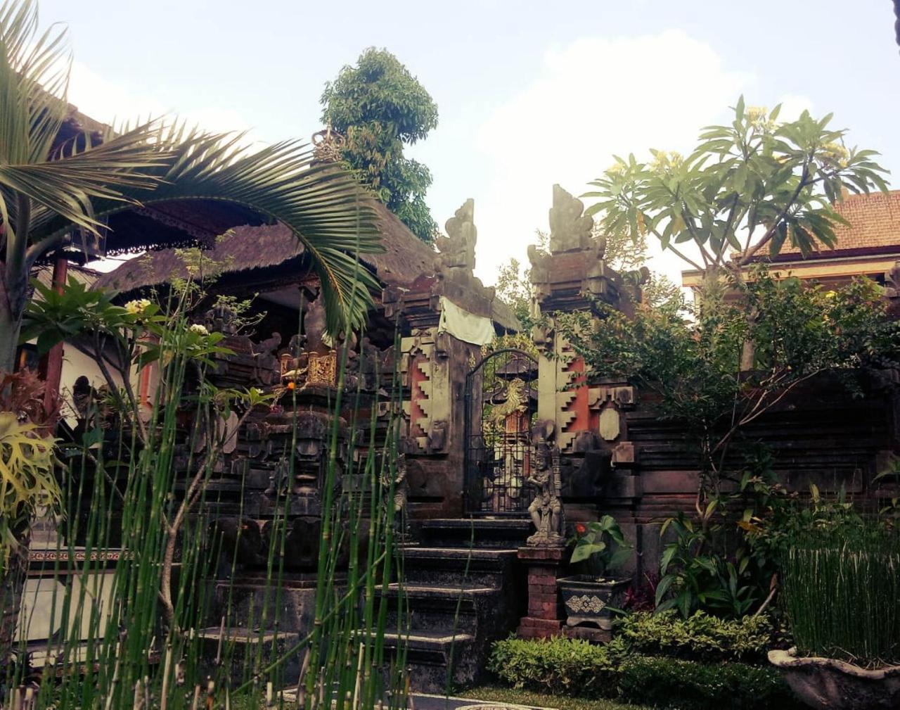 Pondok Ayu Homestay Убуд Екстериор снимка